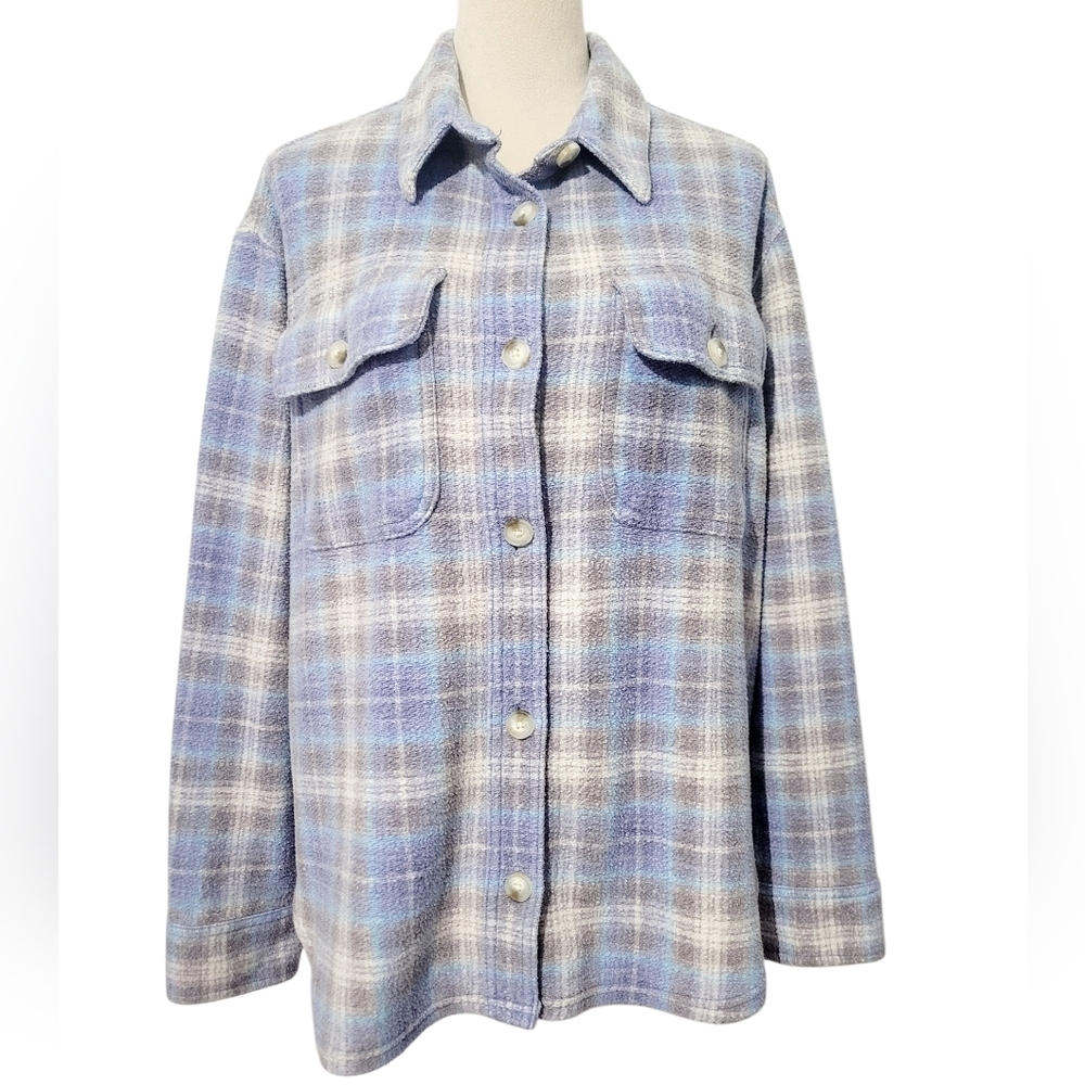 American Eagle Plaid Oversized Shacket Shirt Blue Gray Women's Size Medium SOFT - Picture 2 of 13
